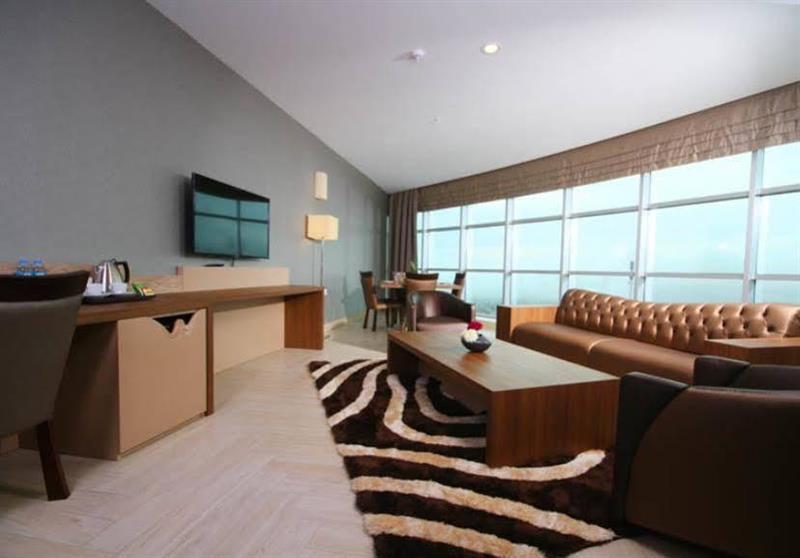 Titanic Hotel & Spa 술라이마니야 외부 사진 Suite