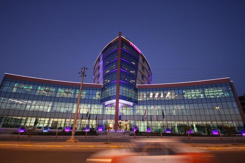 Titanic Hotel & Spa 술라이마니야 외부 사진 The headquarters of the company in Astana