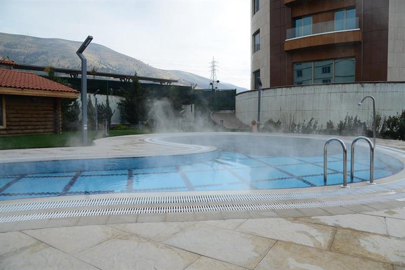 Titanic Hotel & Spa 술라이마니야 외부 사진 Thermal pool in Polikarya